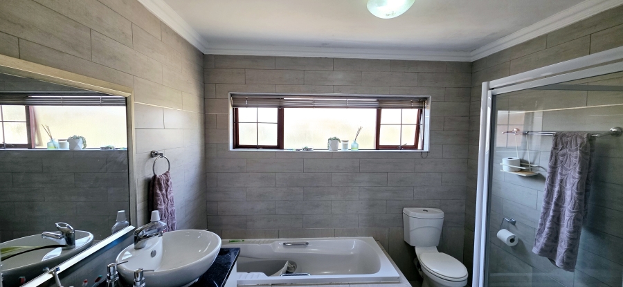 3 Bedroom Property for Sale in Equestria Gauteng