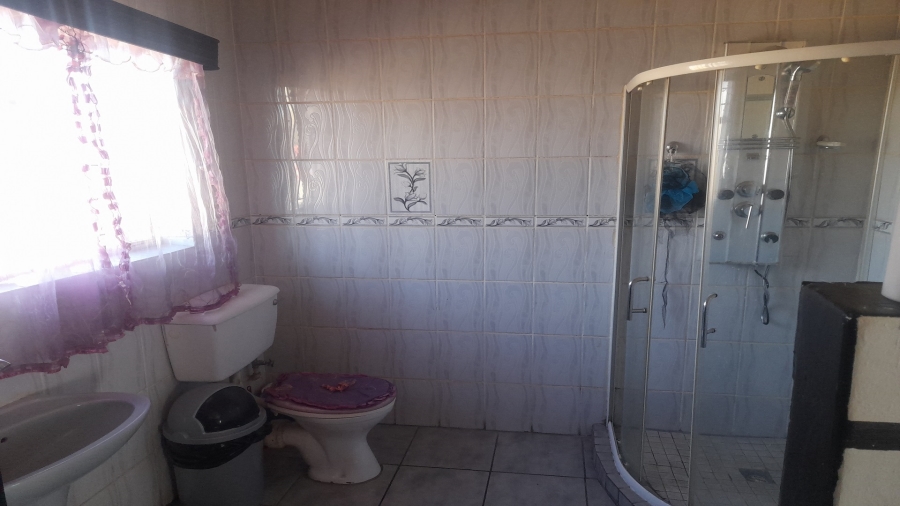 3 Bedroom Property for Sale in Bonanne Gauteng