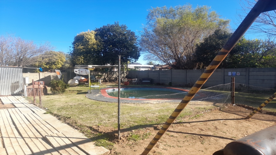 3 Bedroom Property for Sale in Bonanne Gauteng