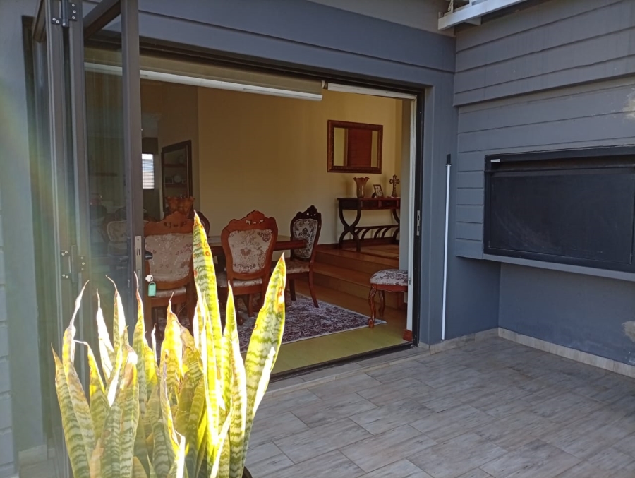 3 Bedroom Property for Sale in Midstream Meadows Gauteng