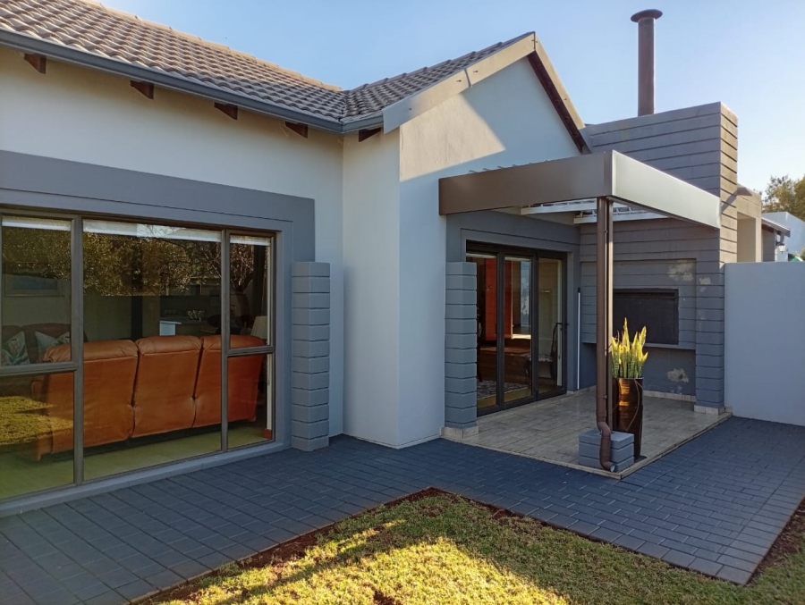 3 Bedroom Property for Sale in Midstream Meadows Gauteng