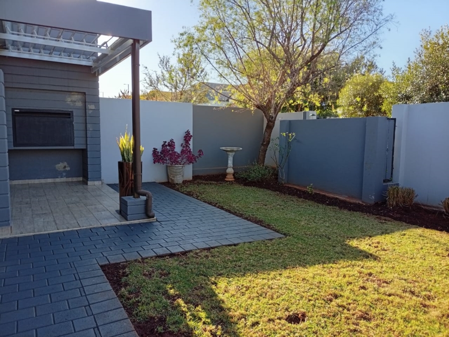 3 Bedroom Property for Sale in Midstream Meadows Gauteng