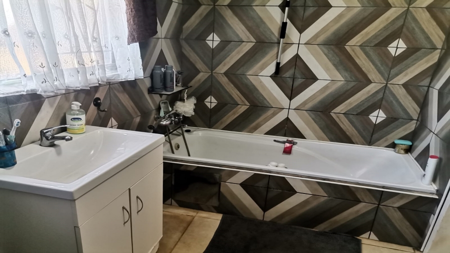 4 Bedroom Property for Sale in Ardenwold SH Gauteng