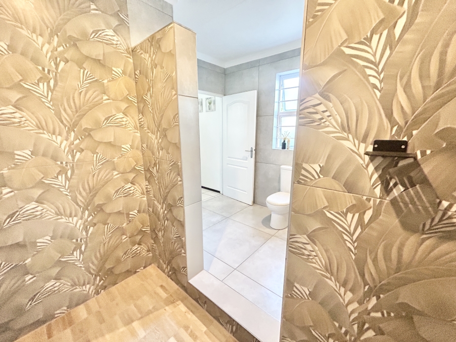 3 Bedroom Property for Sale in Halfway Gardens Gauteng