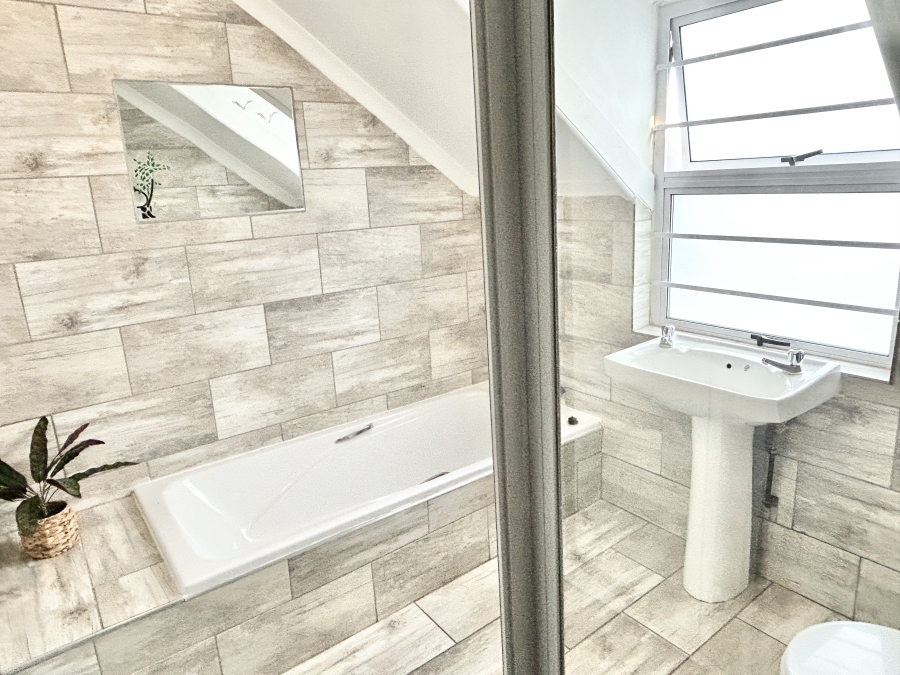3 Bedroom Property for Sale in Halfway Gardens Gauteng