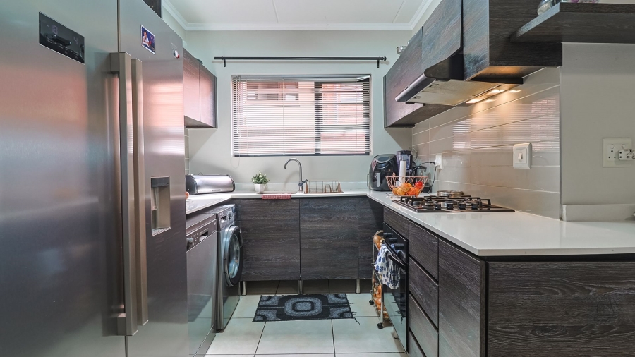 3 Bedroom Property for Sale in Oakdene Gauteng