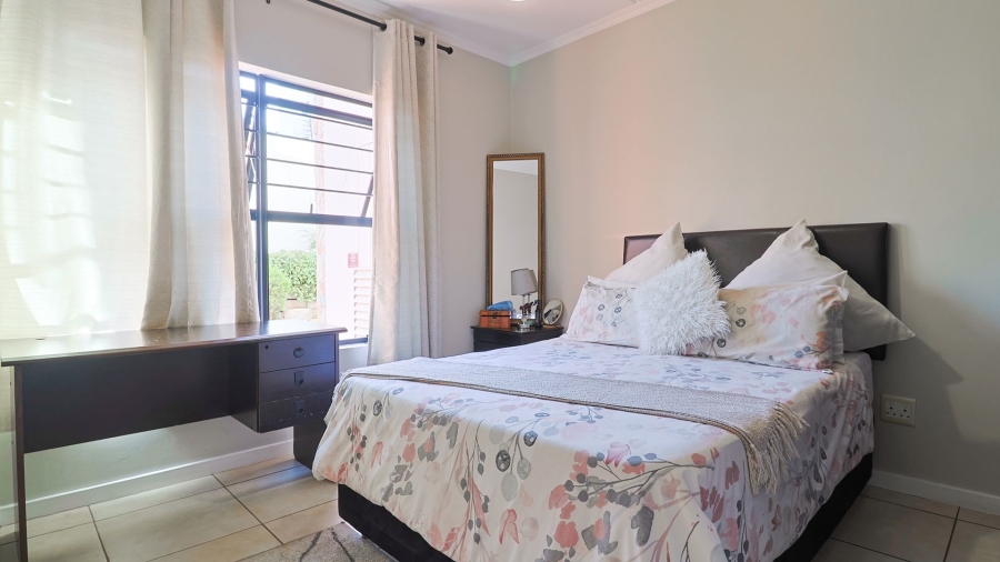 3 Bedroom Property for Sale in Oakdene Gauteng