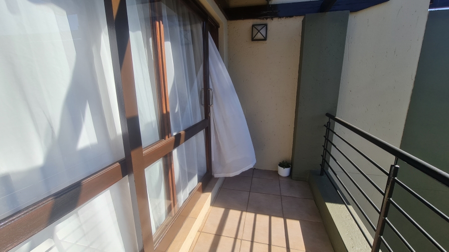 1 Bedroom Property for Sale in Lonehill Gauteng