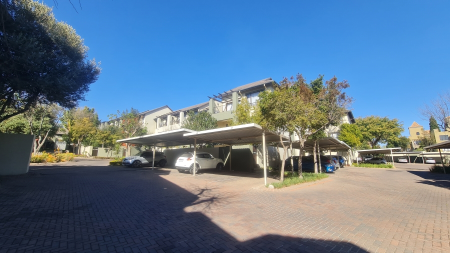 1 Bedroom Property for Sale in Lonehill Gauteng
