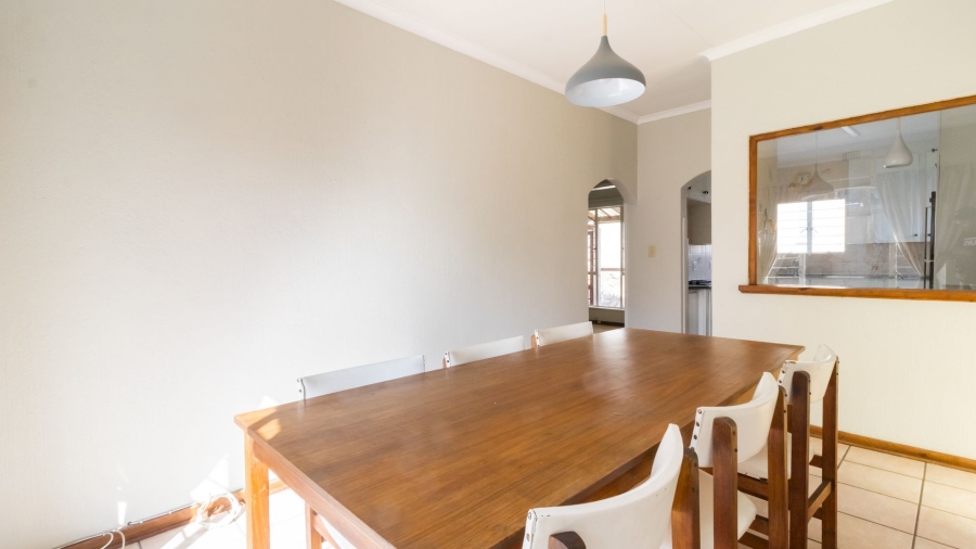 3 Bedroom Property for Sale in Linmeyer Gauteng