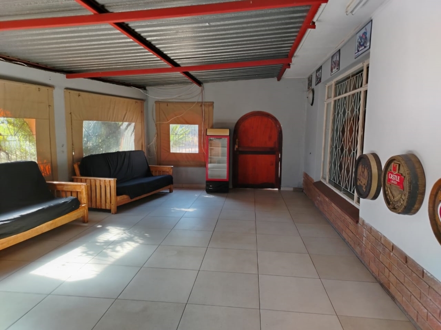 4 Bedroom Property for Sale in Buyscelia Gauteng