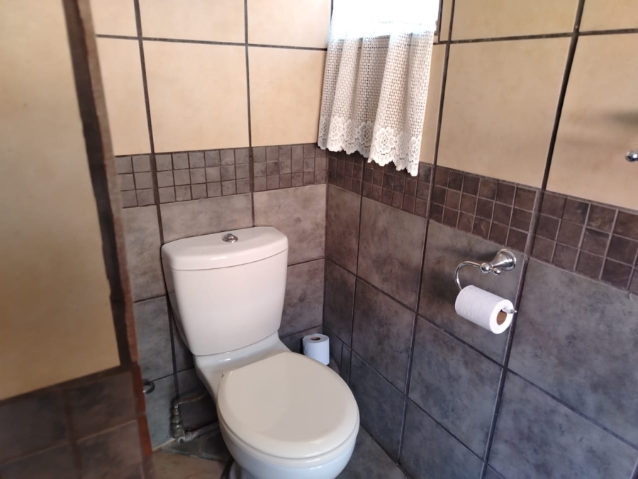 4 Bedroom Property for Sale in Buyscelia Gauteng