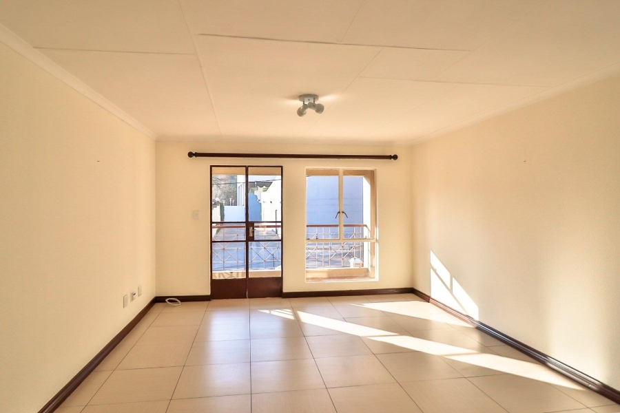 To Let 2 Bedroom Property for Rent in Oakdene Gauteng