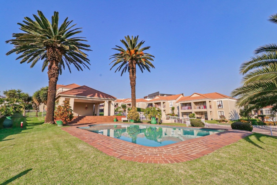 To Let 2 Bedroom Property for Rent in Oakdene Gauteng