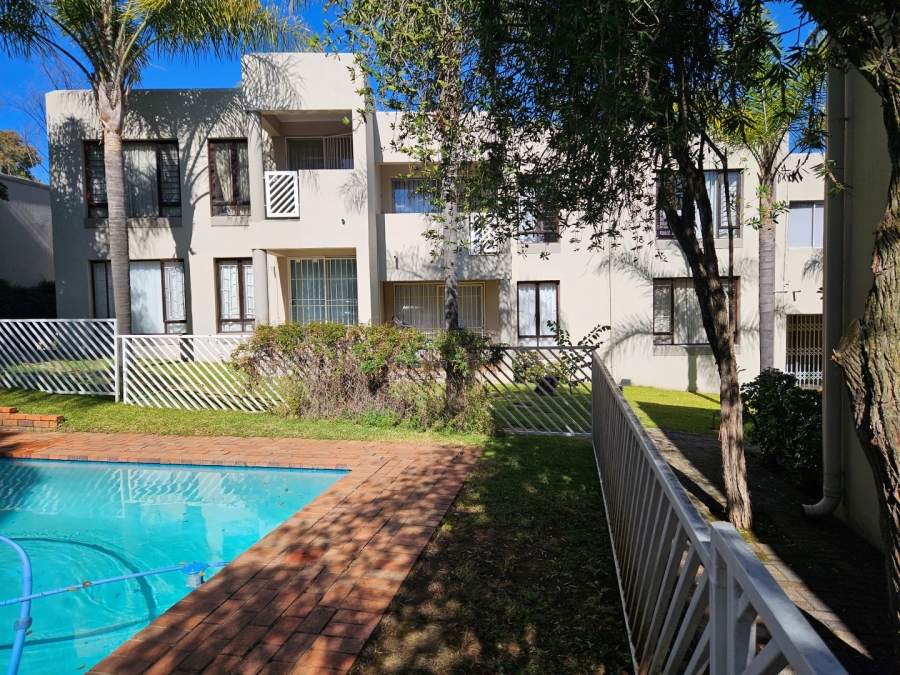 To Let 2 Bedroom Property for Rent in Hyde Park Gauteng