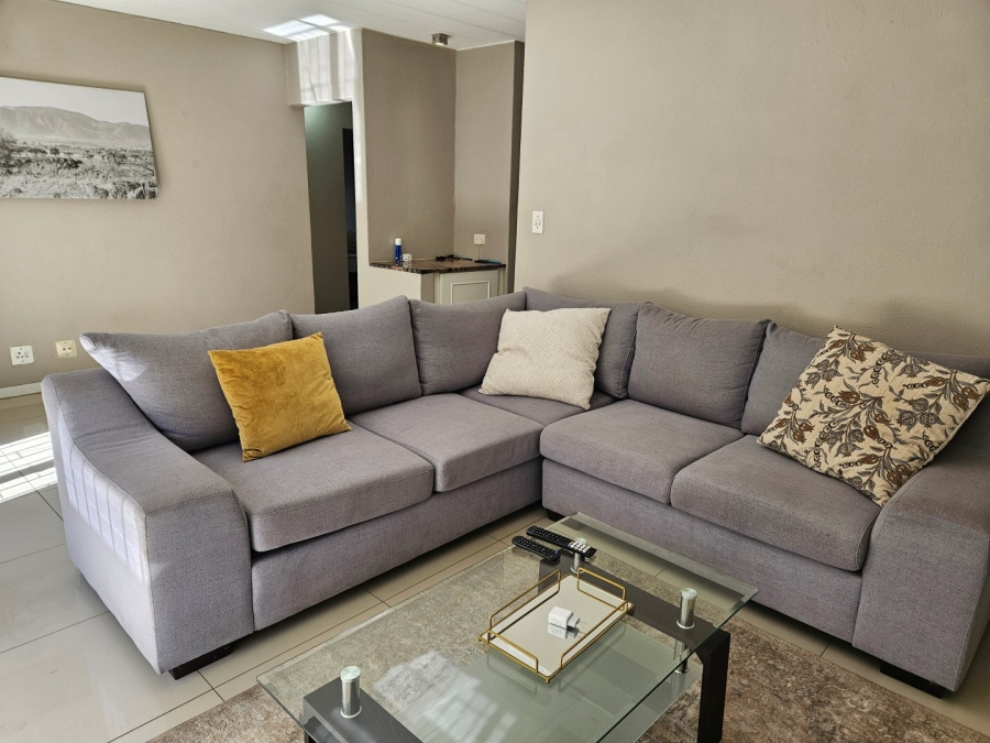 To Let 2 Bedroom Property for Rent in Hyde Park Gauteng