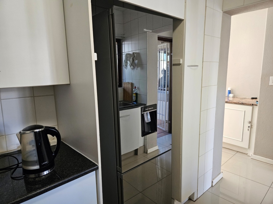 To Let 2 Bedroom Property for Rent in Hyde Park Gauteng