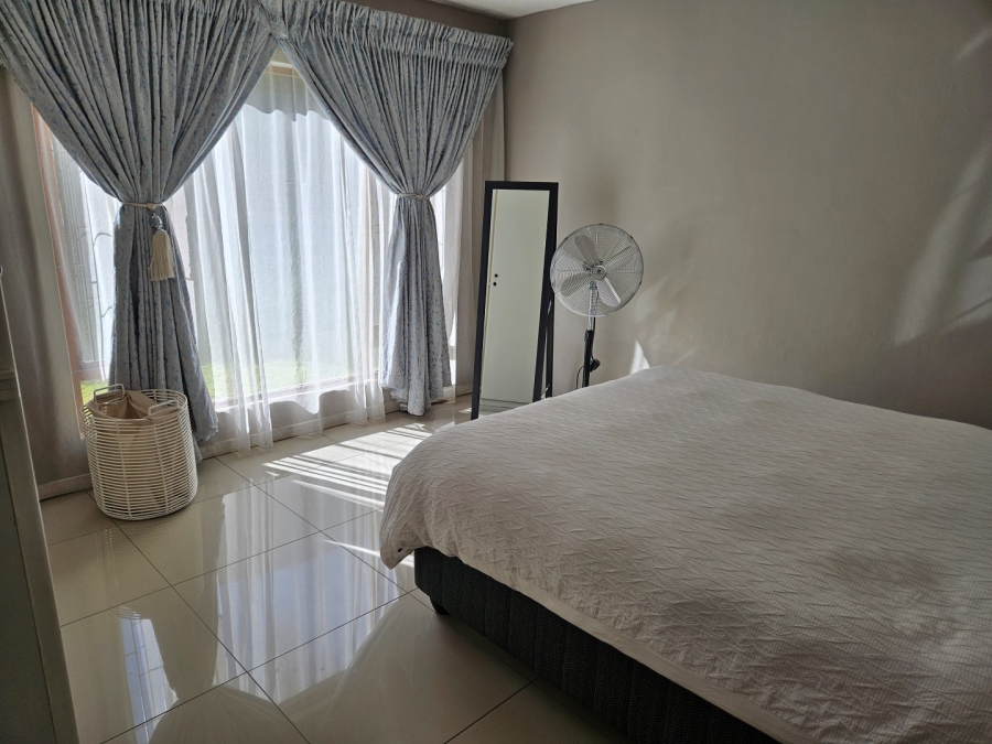 To Let 2 Bedroom Property for Rent in Hyde Park Gauteng