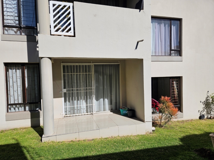 To Let 2 Bedroom Property for Rent in Hyde Park Gauteng