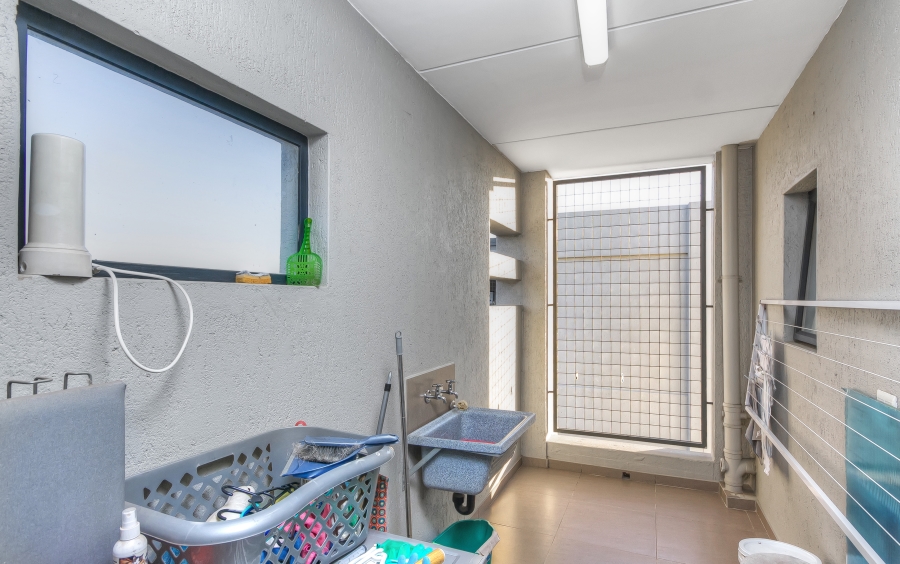 2 Bedroom Property for Sale in Kyalami Gauteng
