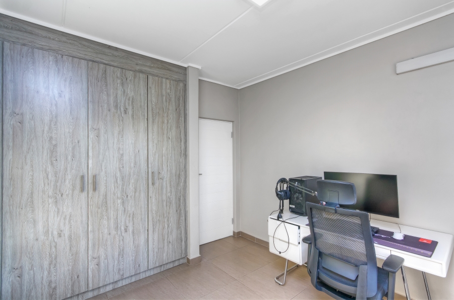 2 Bedroom Property for Sale in Kyalami Gauteng