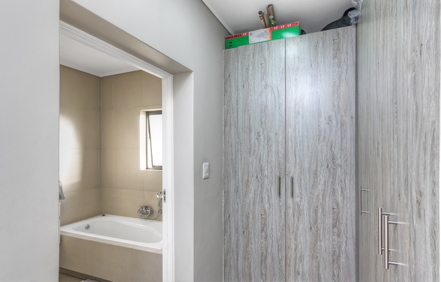 2 Bedroom Property for Sale in Kyalami Gauteng