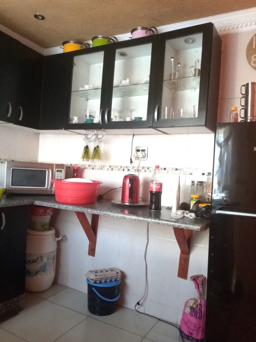 2 Bedroom Property for Sale in Makula Gauteng