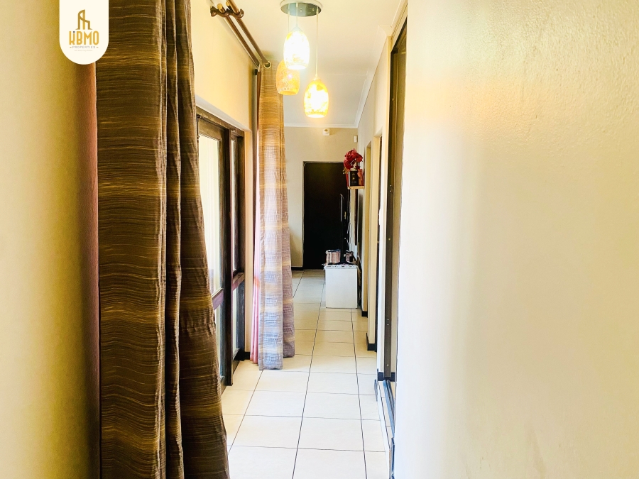 To Let 3 Bedroom Property for Rent in Broadacres Gauteng