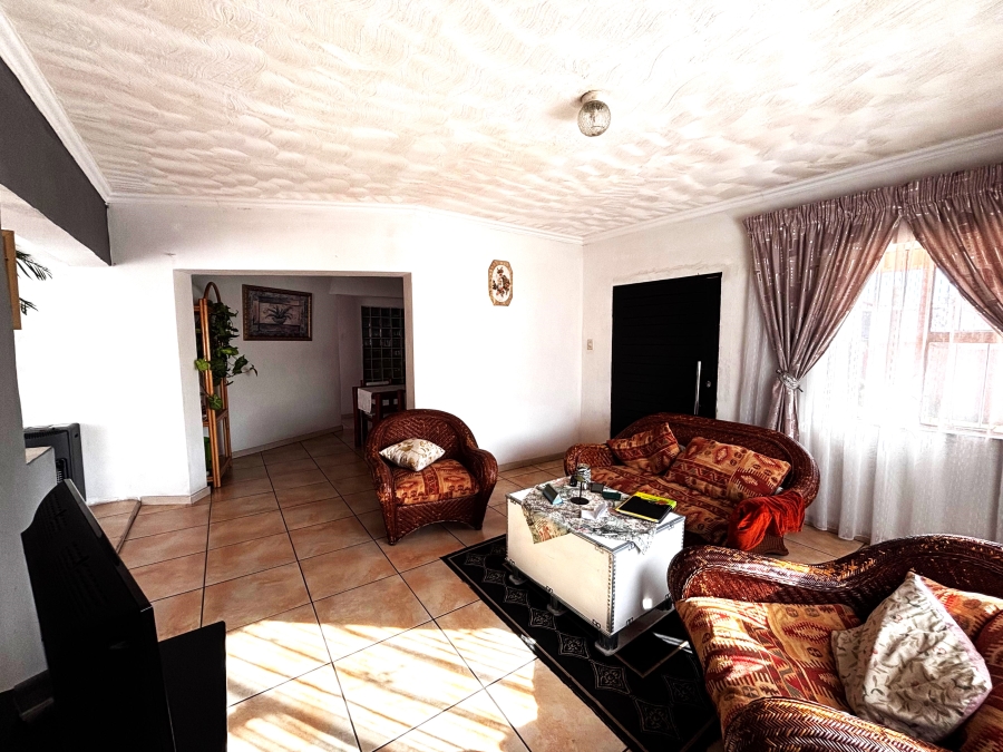 3 Bedroom Property for Sale in Leondale Gauteng