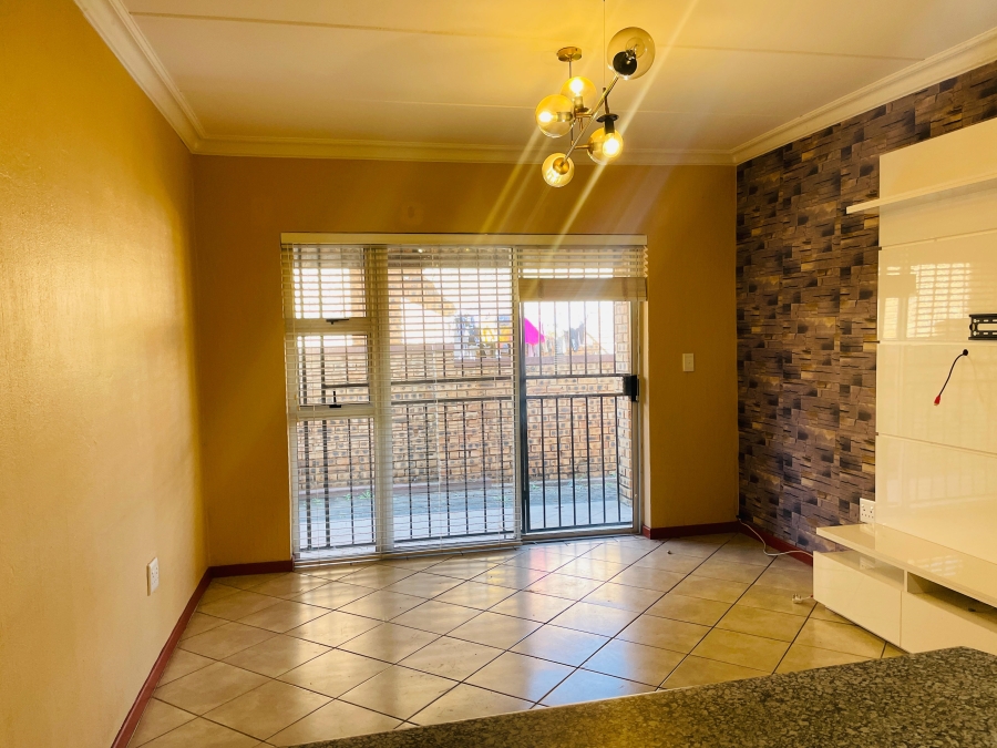 To Let 2 Bedroom Property for Rent in Honeydew Gauteng
