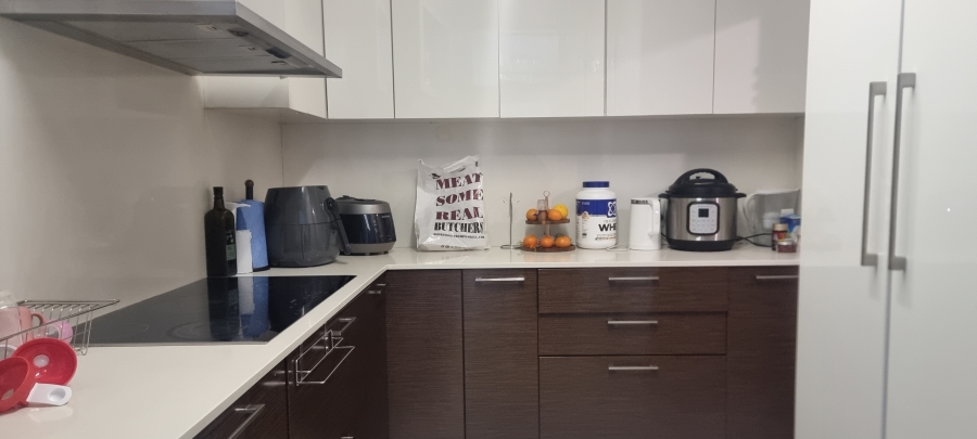 2 Bedroom Property for Sale in Benmore Gardens Gauteng