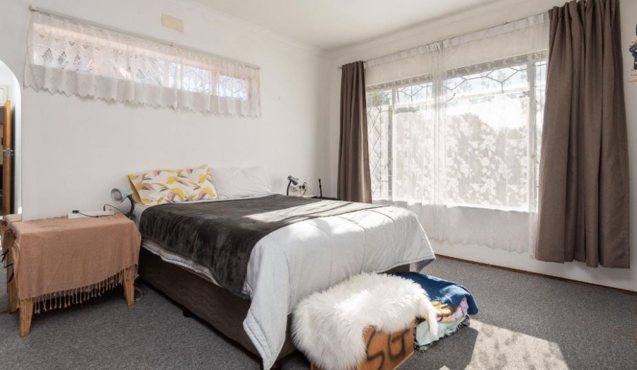 3 Bedroom Property for Sale in Brackendowns Gauteng