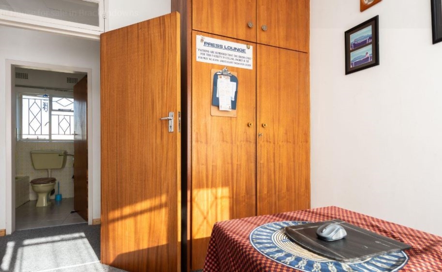 3 Bedroom Property for Sale in Brackendowns Gauteng
