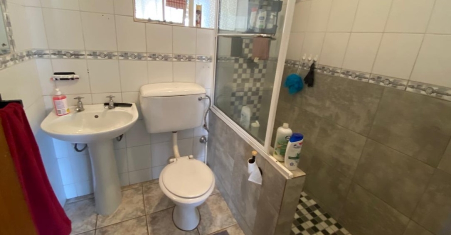 4 Bedroom Property for Sale in Brackendowns Gauteng