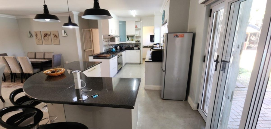 3 Bedroom Property for Sale in Brackendowns Gauteng