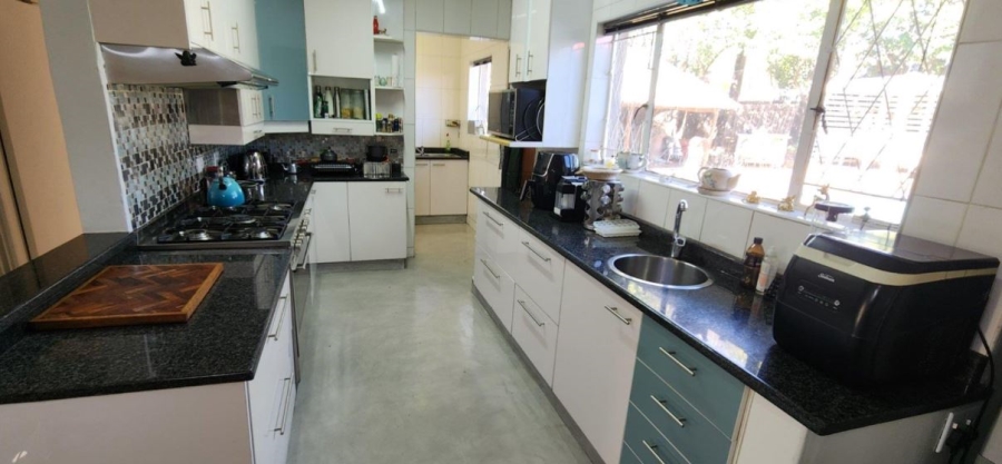 3 Bedroom Property for Sale in Brackendowns Gauteng