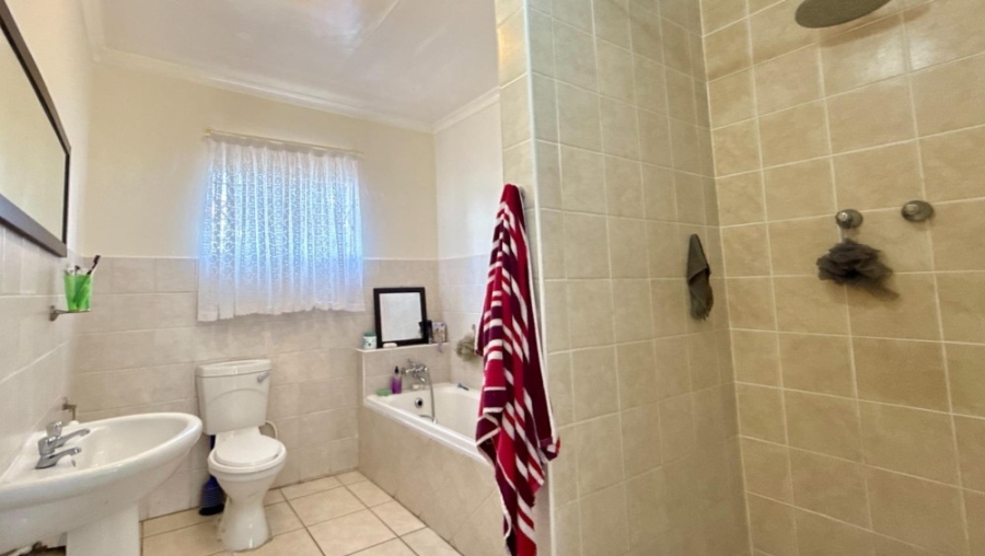 4 Bedroom Property for Sale in Risana Gauteng