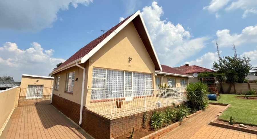 4 Bedroom Property for Sale in Risana Gauteng