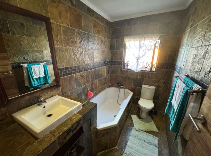 3 Bedroom Property for Sale in Brackendowns Gauteng