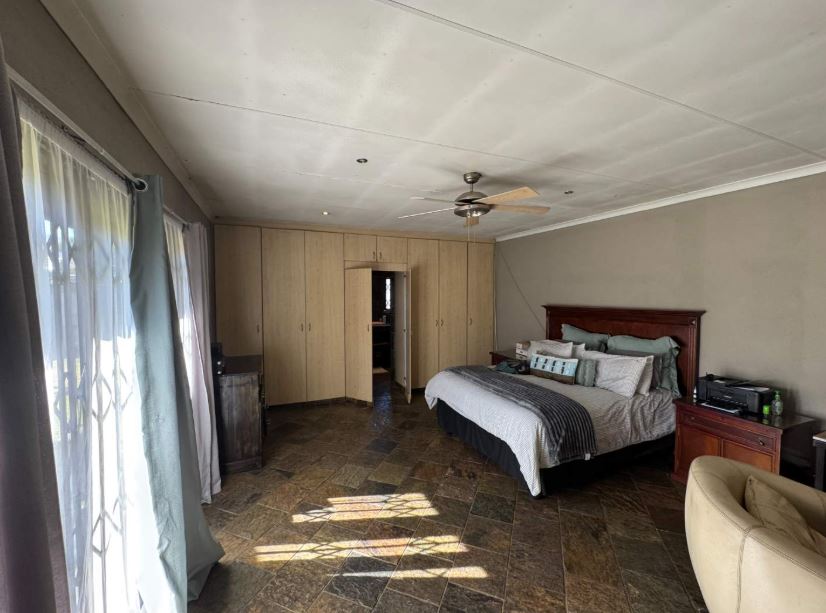 3 Bedroom Property for Sale in Brackendowns Gauteng