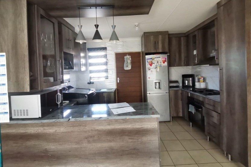3 Bedroom Property for Sale in Sky City Gauteng