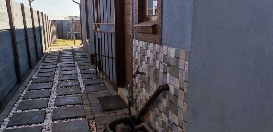 3 Bedroom Property for Sale in Sky City Gauteng