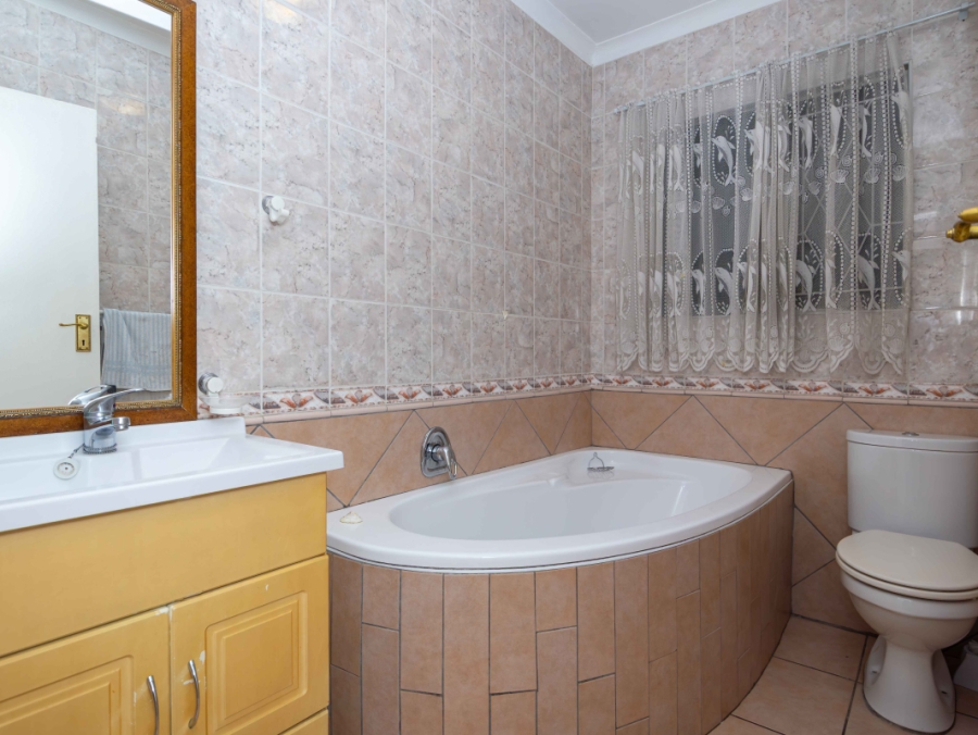 2 Bedroom Property for Sale in Eden Glen Gauteng