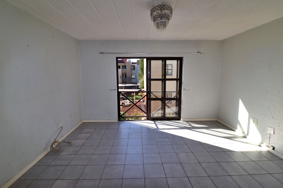 1 Bedroom Property for Sale in Dowerglen Ext 4 Gauteng