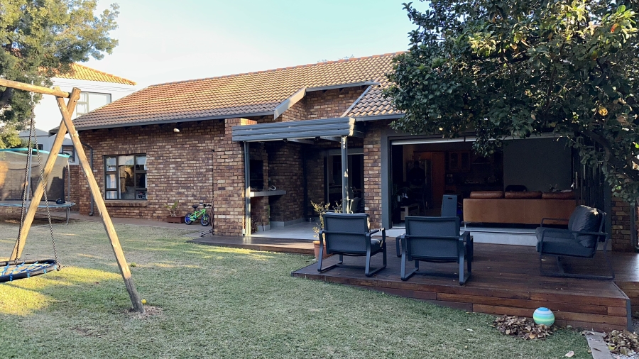 3 Bedroom Property for Sale in Highveld Gauteng