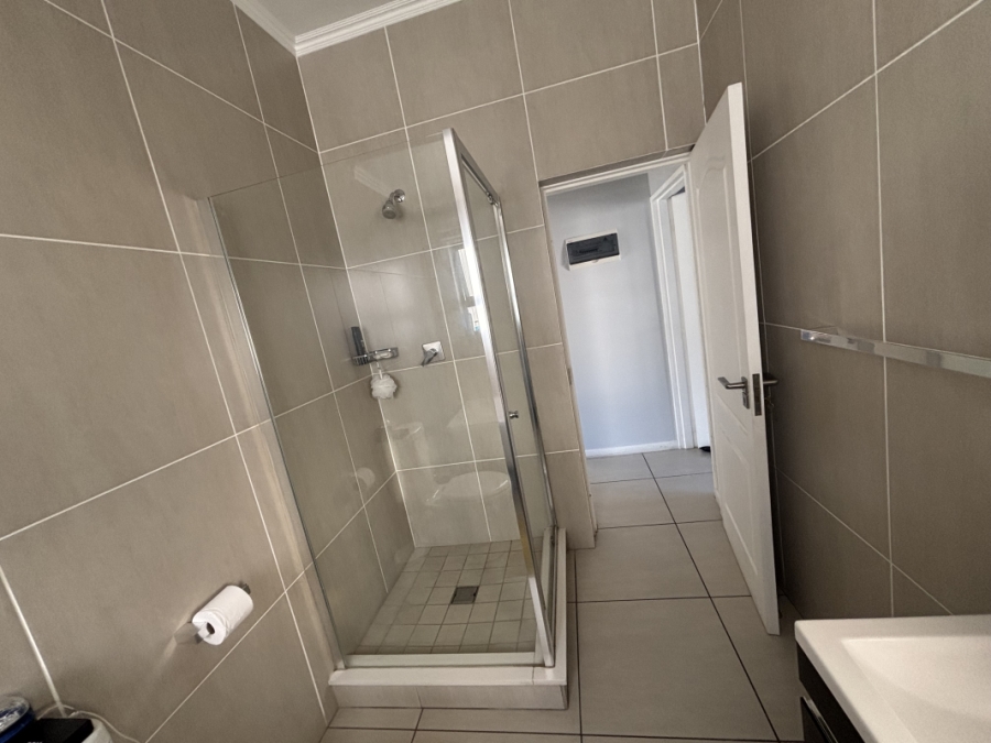 2 Bedroom Property for Sale in Greenstone Hill Gauteng
