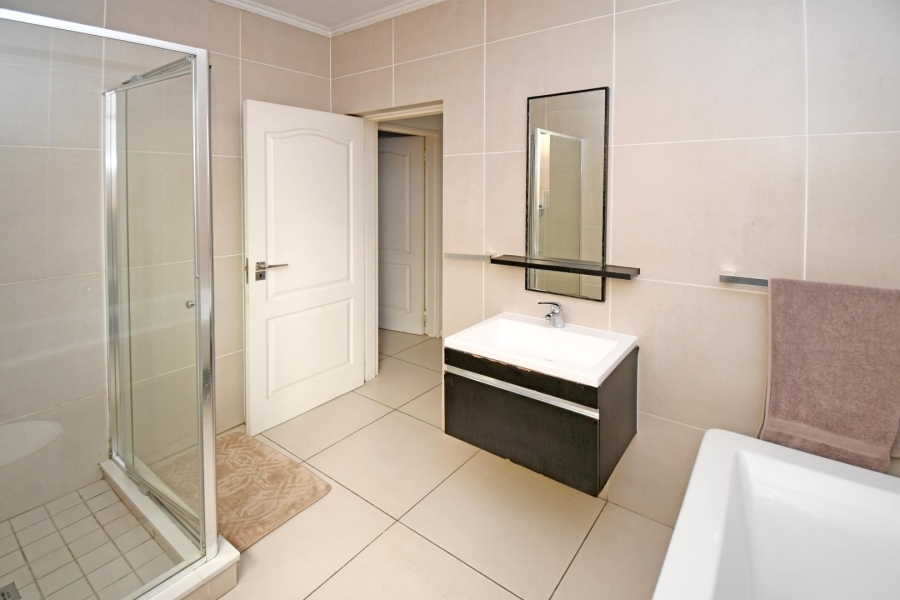 2 Bedroom Property for Sale in Kyalami Hills Gauteng
