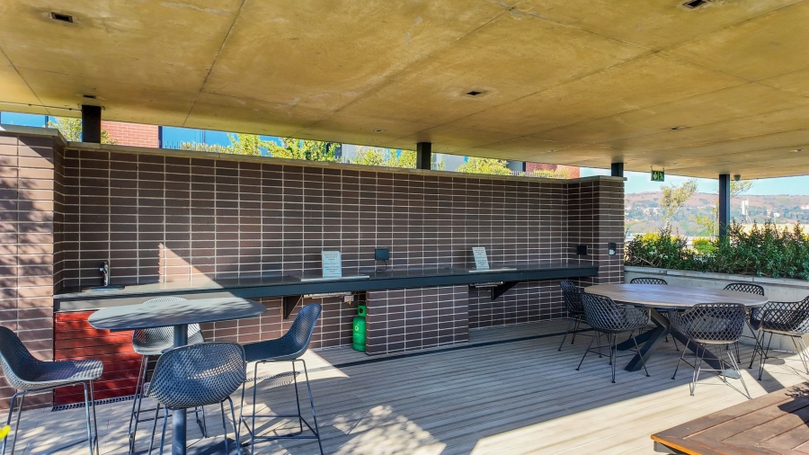 2 Bedroom Property for Sale in Nieuw Muckleneuk Gauteng