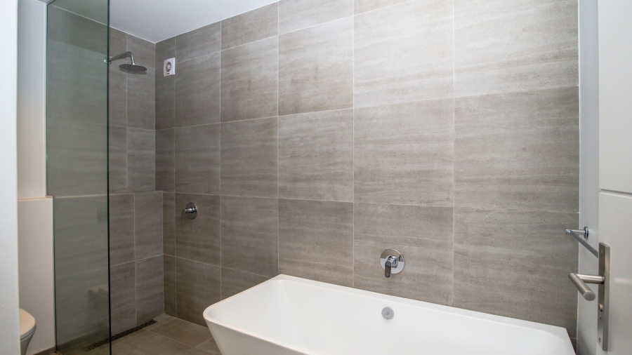 2 Bedroom Property for Sale in Nieuw Muckleneuk Gauteng