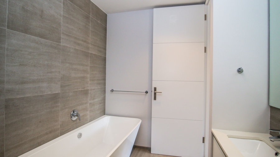 2 Bedroom Property for Sale in Nieuw Muckleneuk Gauteng